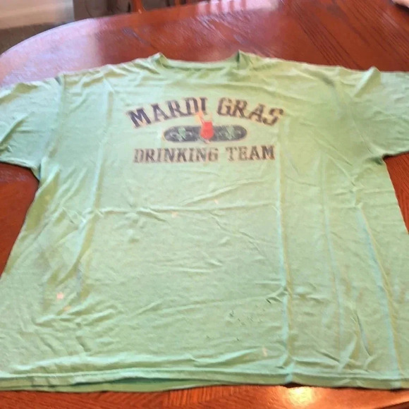 Mardi Gras Drinking Member Distressed Tee … - Picture 2 of 7